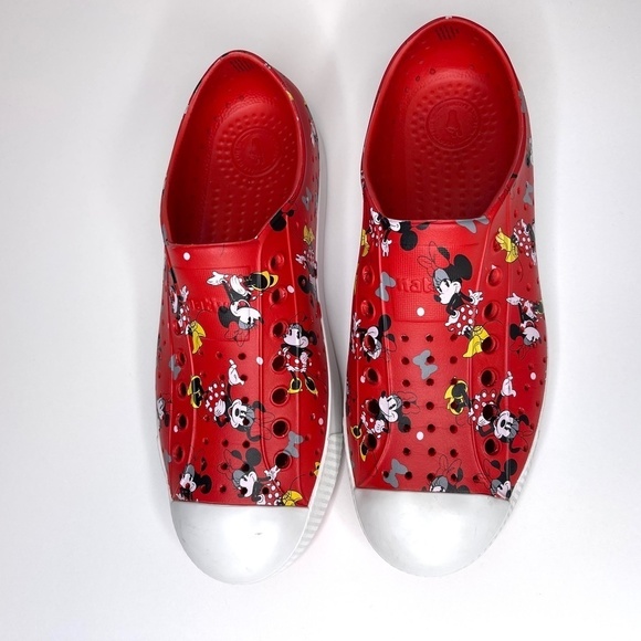 Native Women's Red Slip-On Shoes - Picture 3 of 12